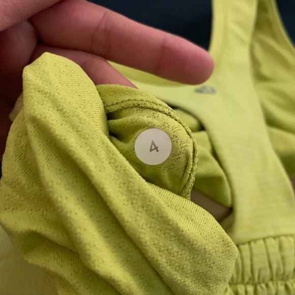 Lululemon Turbo Tank - Picture 3 of 3